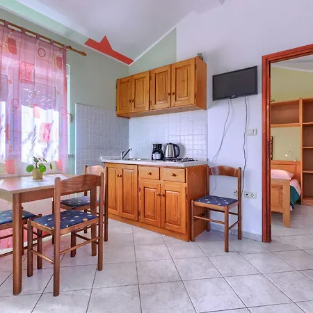 Prázdninový dům Irma By Interhome Ližnjan